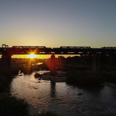 Kruger Shalati - Train on The Bridge&Garden Suites Skukuza Exterior foto