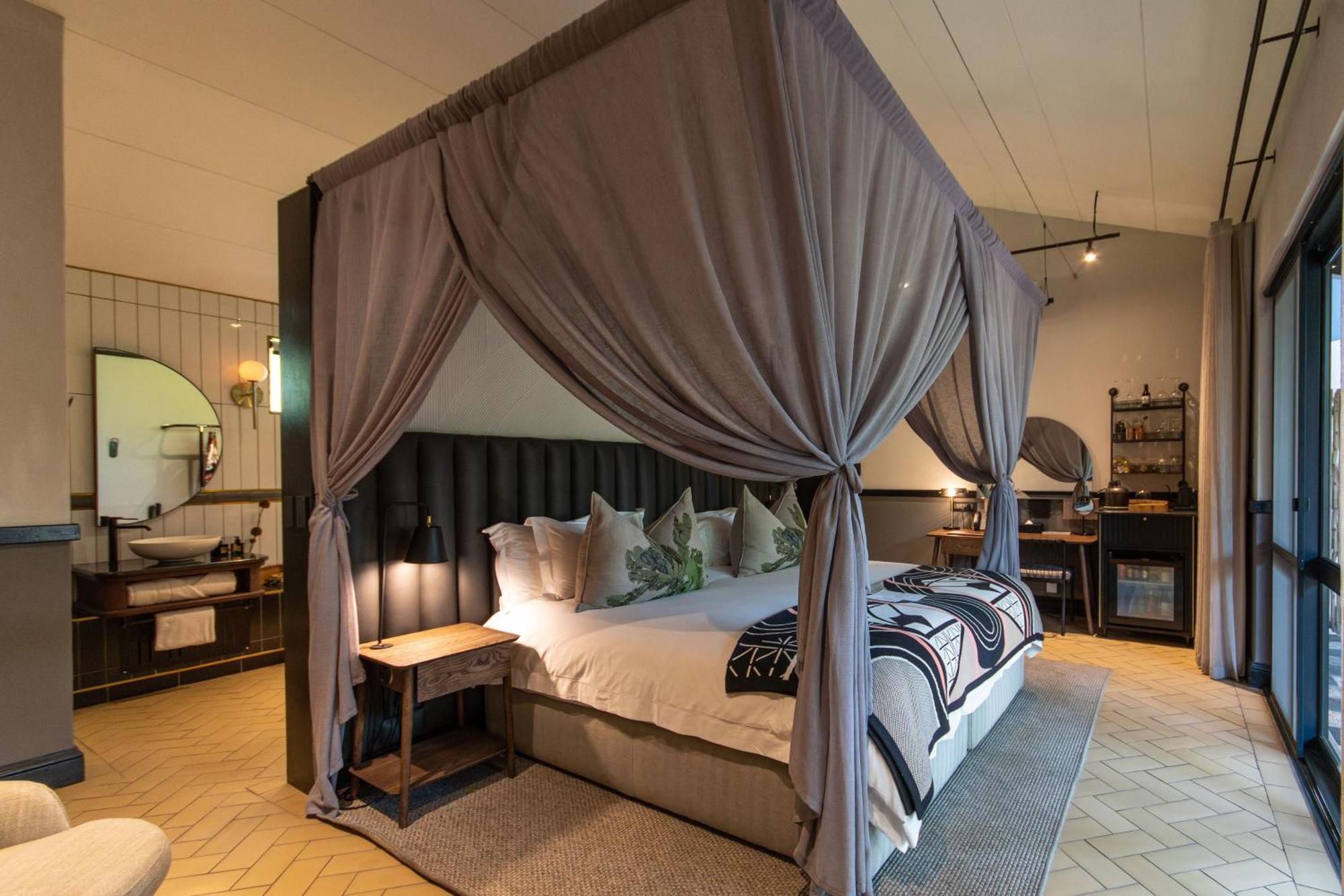 Kruger Shalati - Train on The Bridge&Garden Suites Skukuza Exterior foto